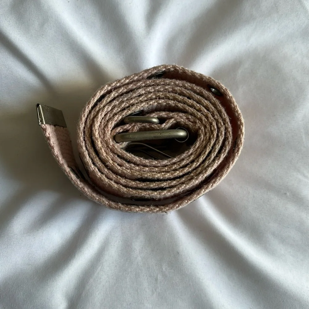 Girls light pink belt